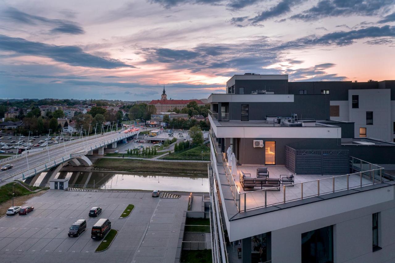 One Luxury Apartments Rzeszow Exterior photo